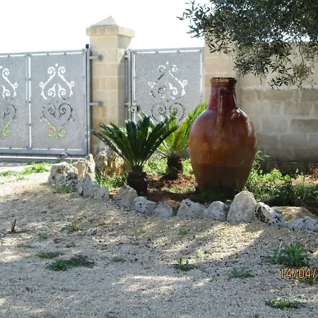 Casale In Tipica Salentina Con Piscina Semesterbostad