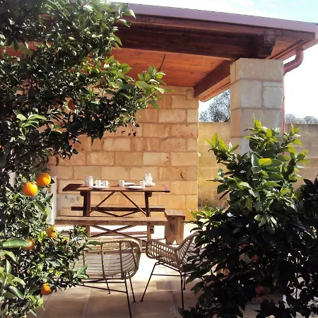 Casale In Tipica Salentina Con Piscina * Copertino